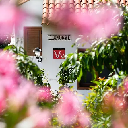 Apartment El Moral *
